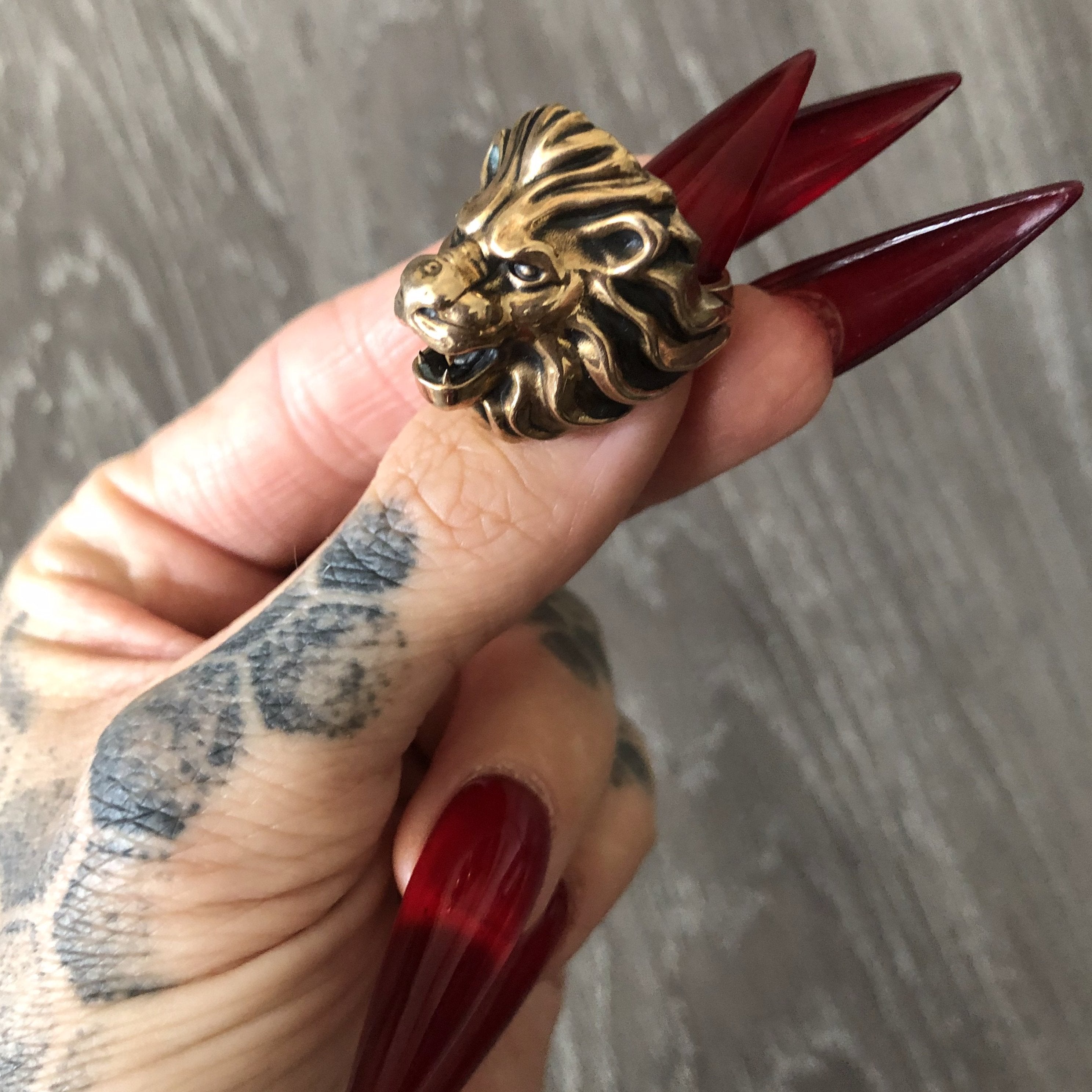 Lion on sale head ring